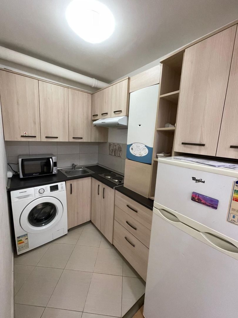 Garsoniera subsol de vanzare Bucurestii Noi - Poză 8