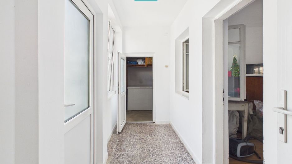 2 case separate + curte 1400 mp – Zona Dâmbovița - Poză 9