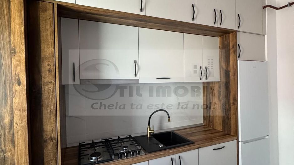 Ap  1 cameră – Unirea Towers, Iași – etaj 9 – parcare inclusa 500 € - Poză 3