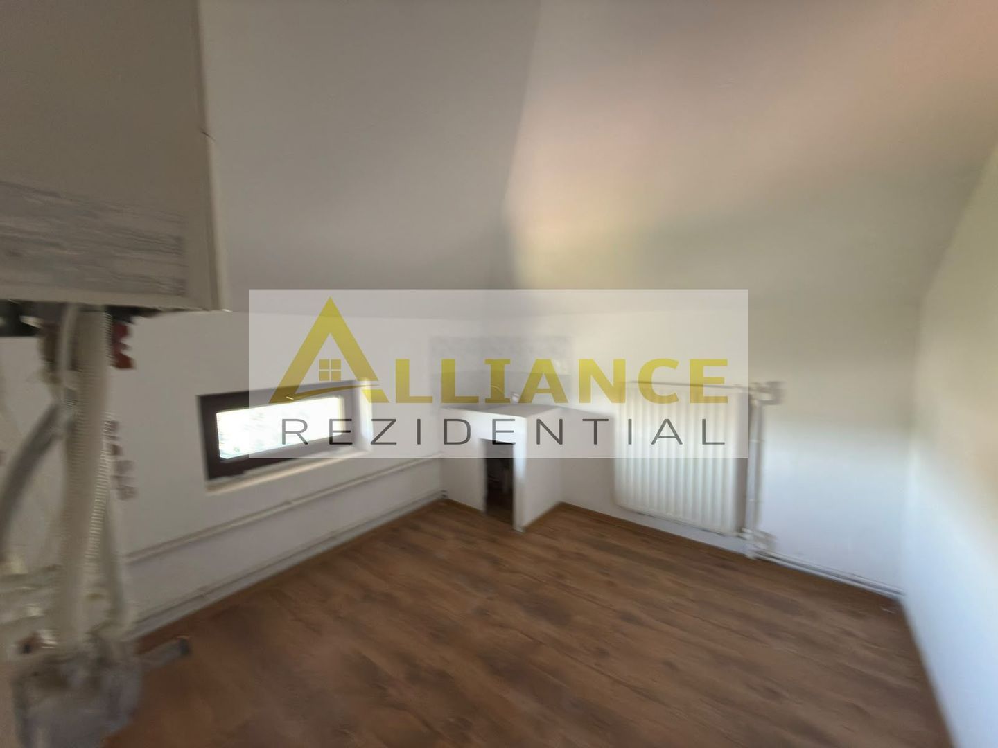 Casa individuala de vanzare in Catelu - 14 camere - teren 1550 mp - Poză 37