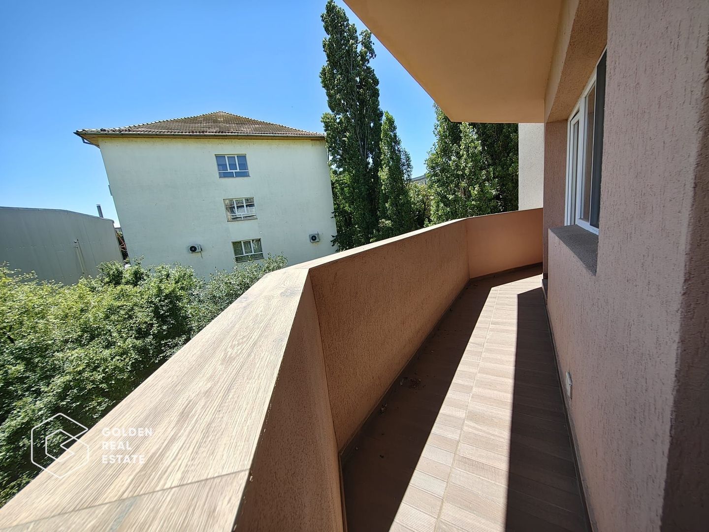 Apartament cu 3 camere în zona Miorita - Poză 10