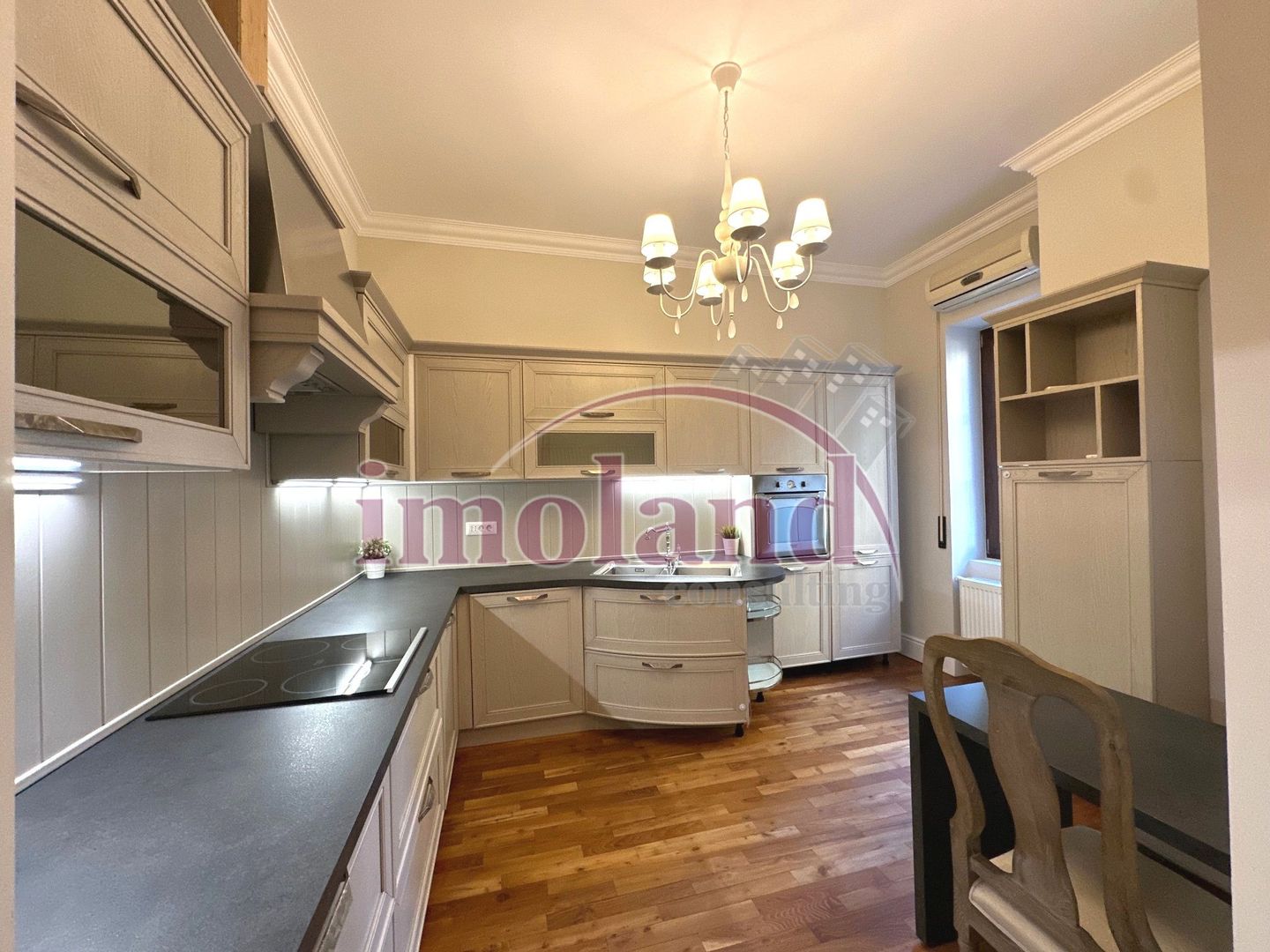 Vanzare Apartament in Stil Parizian - Hoch-parter - Dorobanti - Capitale - Poză 9