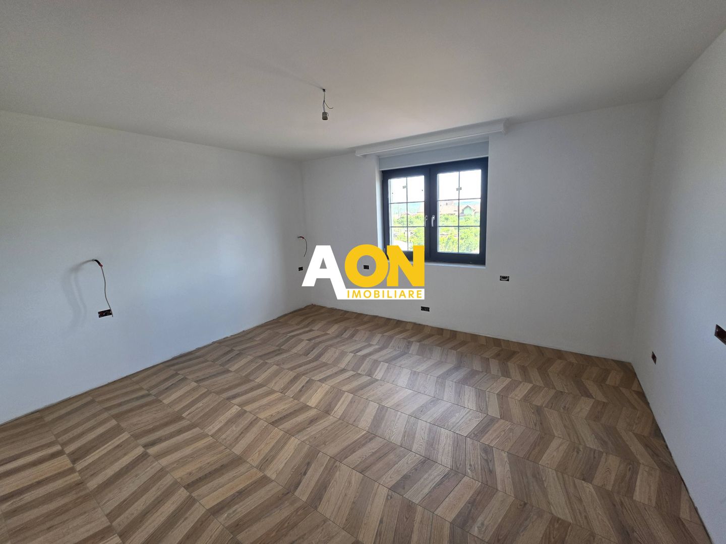 Casă nouă, impozantă,  6 camere, 1346 mp teren, Bărăbanț - Poză 23