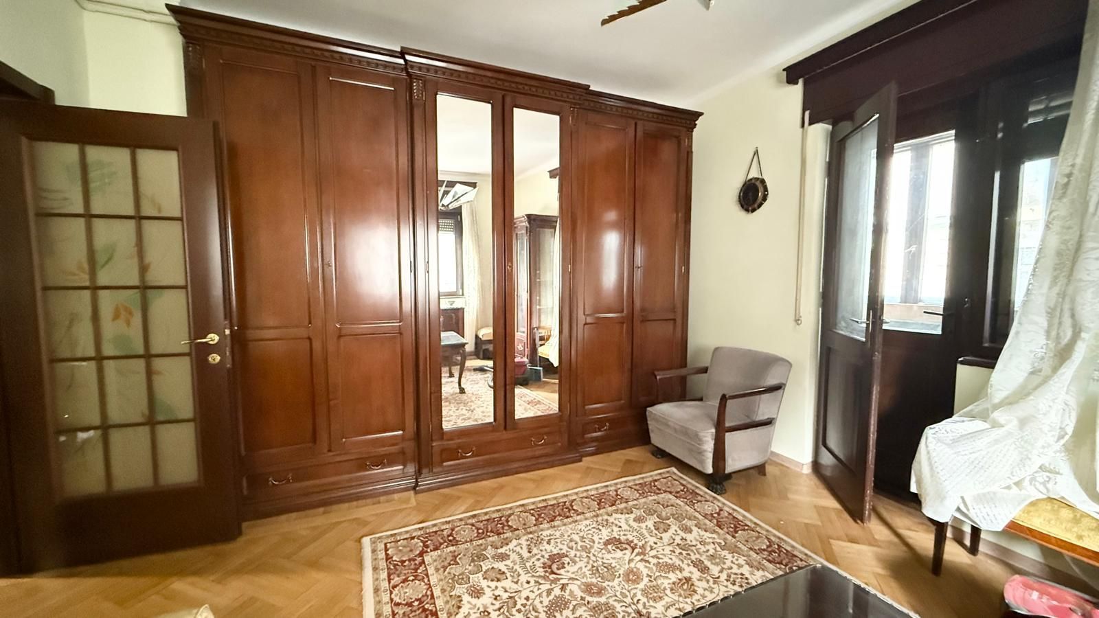 OPORTUNITATE APARTAMENT 3 CAMERE ZONA CISMIGIU + GARAJ + BOXA + CENTRALA PROPRIE - Poză 5