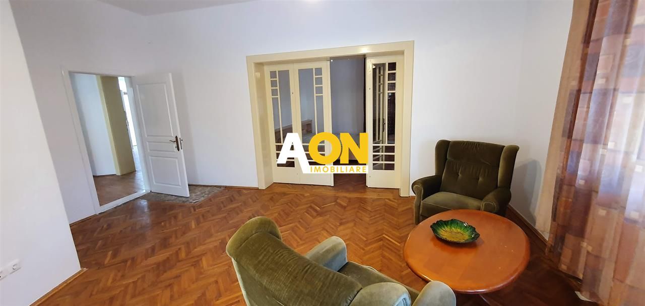 Casa situata ultracentral langa Poarta I a Cetatii Alba Carolina - Poză 5