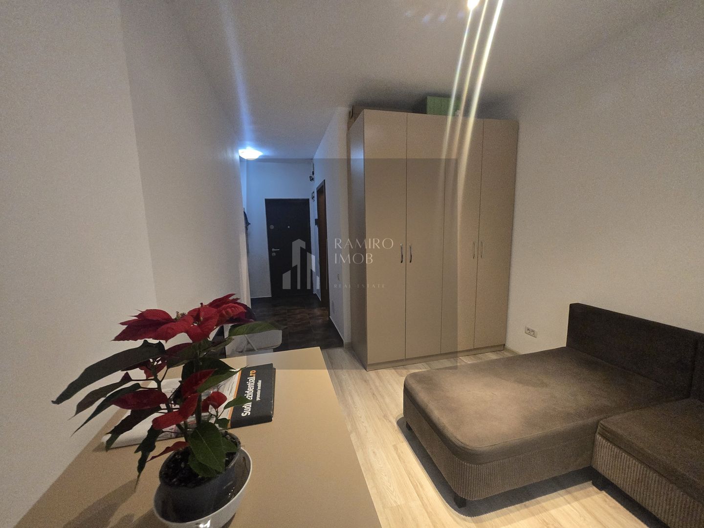 Garsoniera 31mp decomandata balcon centrala Drumul Binelui Metalurgiei - Poză 1