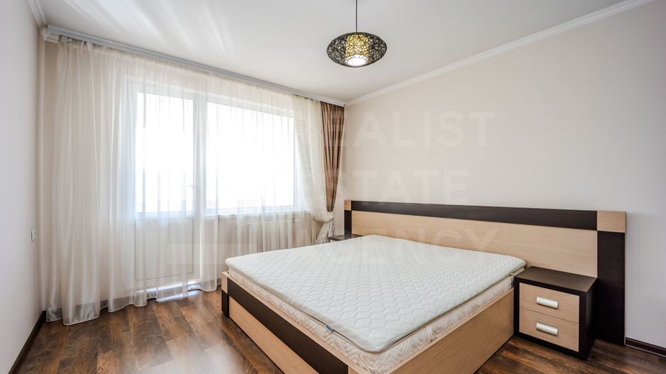 Vânzare, apartament 4 camere 86 mp , str. Milescu Spătaru, Ciocana - Poză 1