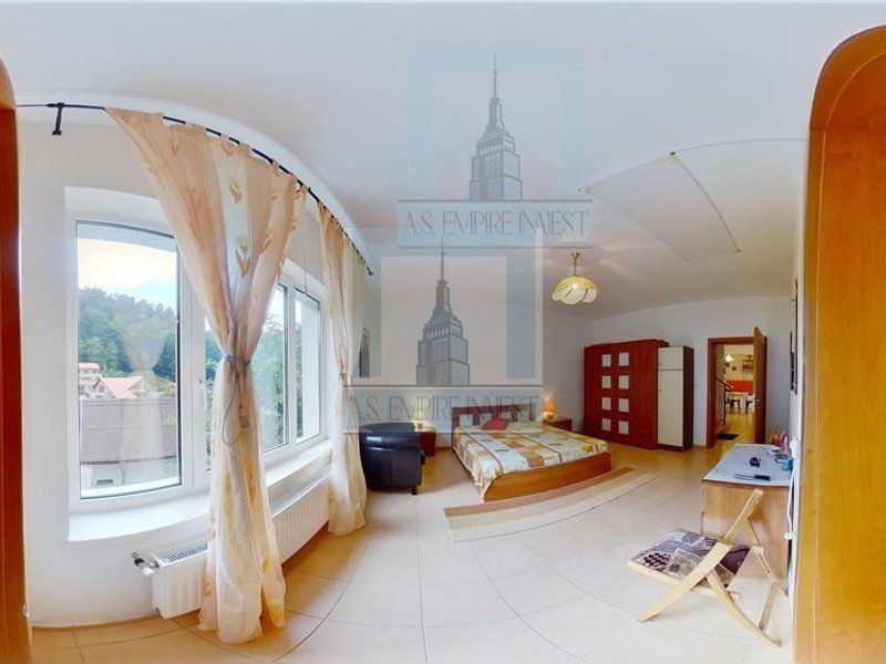 Vilă deosebită cu 6 camere în zona Şchei, Braşov - Poză 17