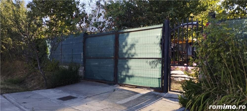 Casă cu teren și front stradal generos - Poză 1