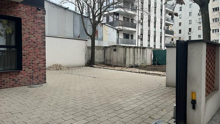 Vila modernista de închiriat  | Zona Calea Călărași | 4 locuri parcare - Poză 27