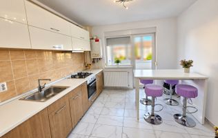 Apartament 2 camere, 2 balcoane, etaj 1, mobilat, zona Kaufland Cetate