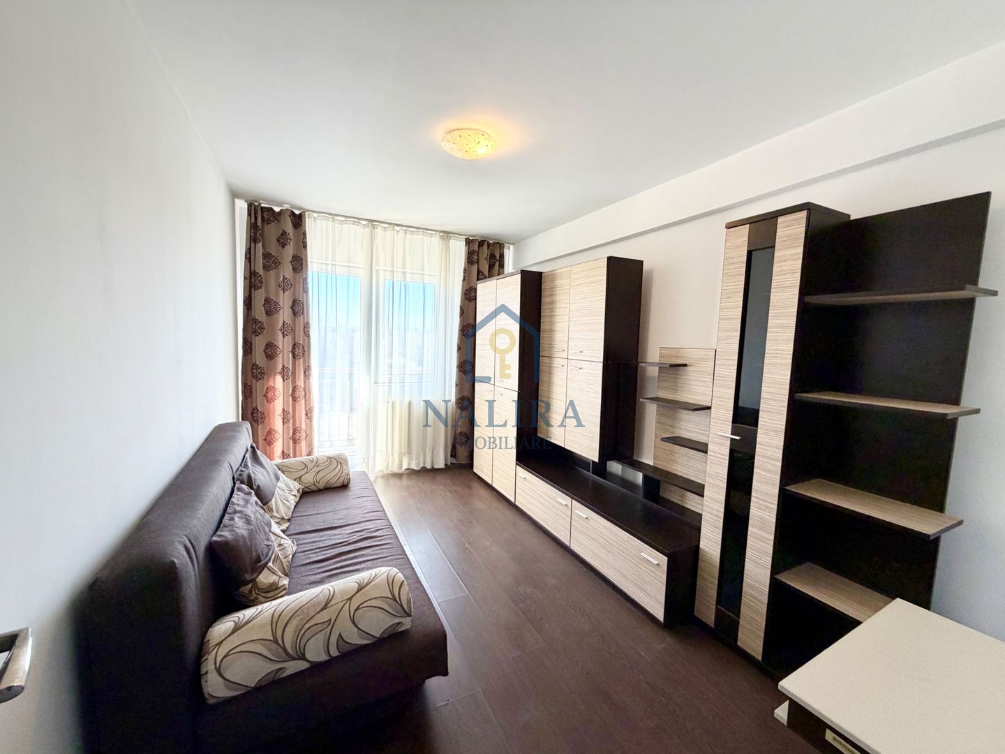 Apartament 3 camere de vânzare - Poză 3