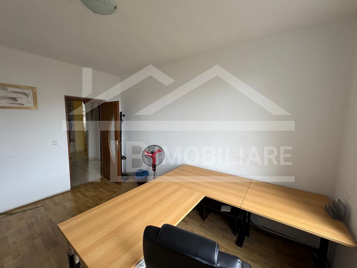 Vila cu 6 camere, 420mp,  teren 720mp, parcari, Zona Shopping City - Poză 15