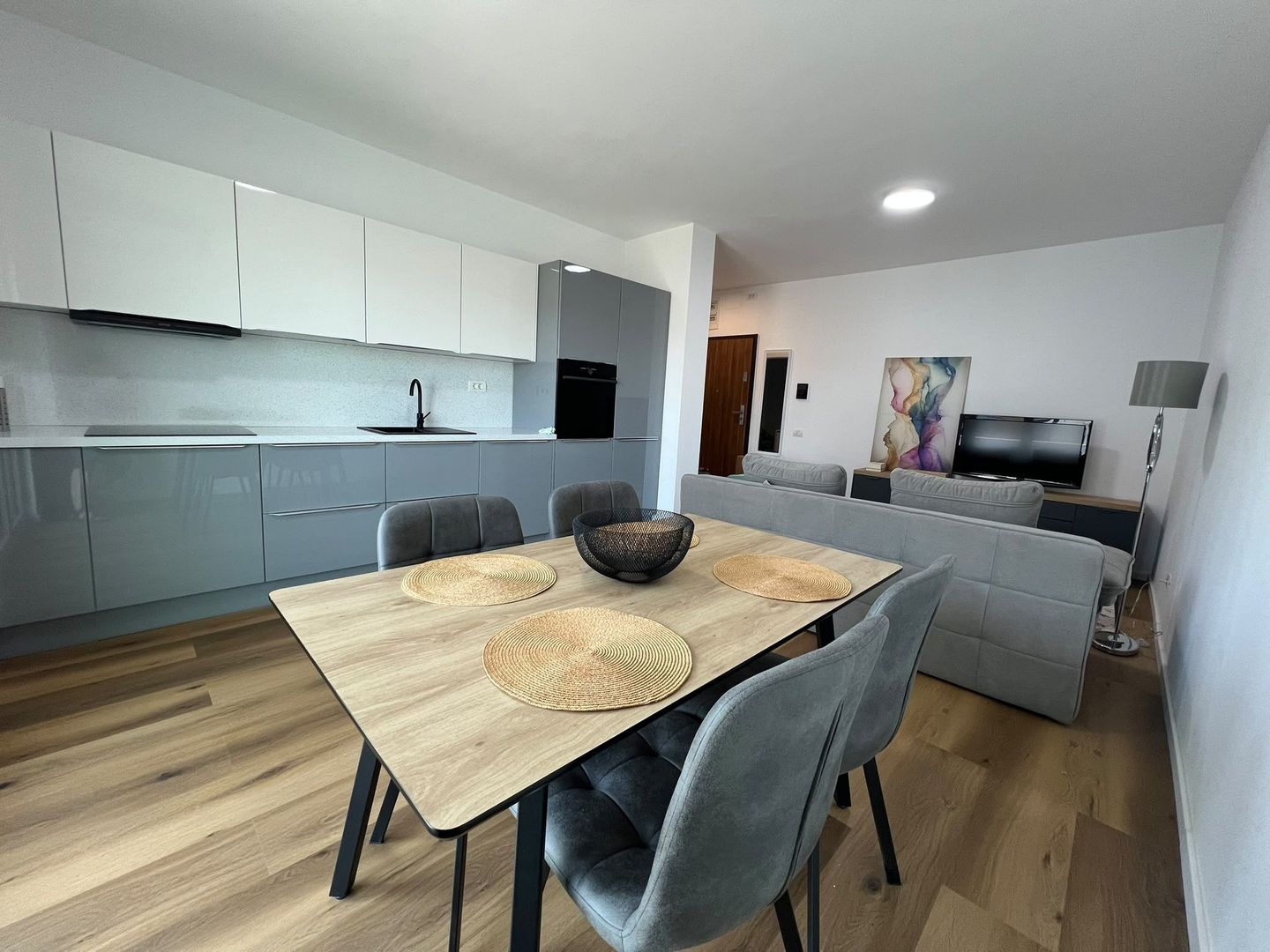 Apartament 2 camere, Grand Hill / Ultrafinistat/Parcare-500 euro - Poză 1
