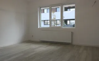 3 CAMERE LA PARTER CU CURTE PROPRIE DE 57MP,  2 BAI, POZITIE PE SUD, COMISION 0% - Poză 29