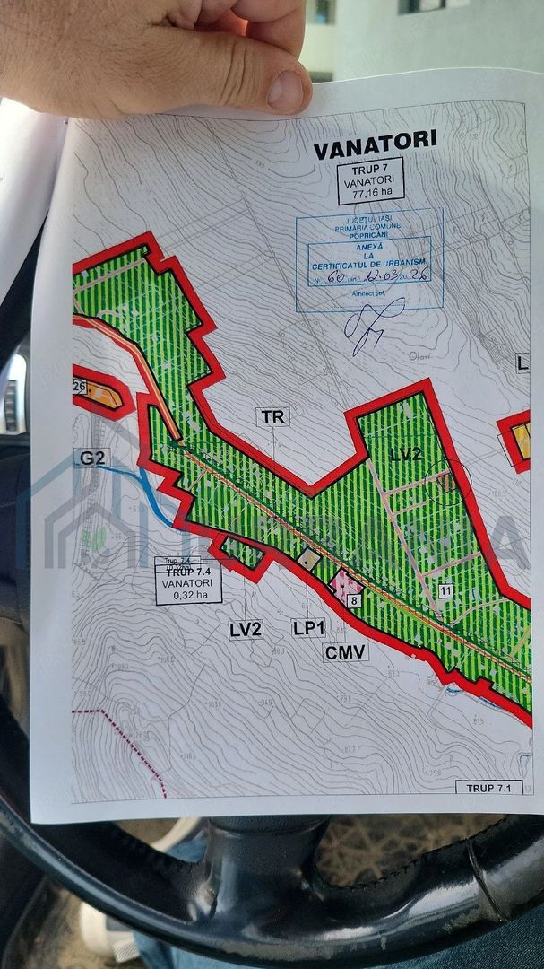 Teren intravilan de 869 mp în Vânători - Poză 1