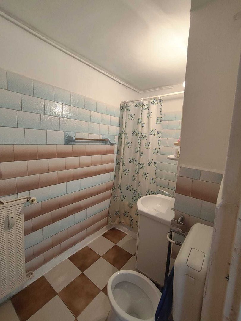 Inchiriez Garsoniera Spatarul Preda 42mp - Poză 4