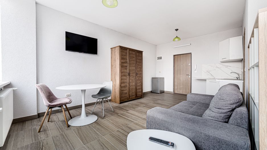 Cladire apartamente de inchiriat - Poză 1