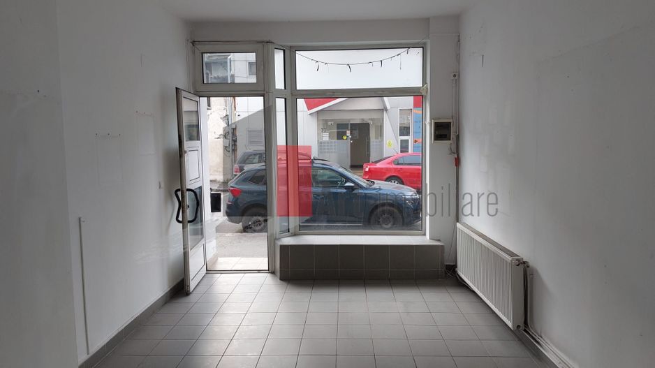 Spatiu Tineretului, stradal, vitrina, 42 mp - Poză 5
