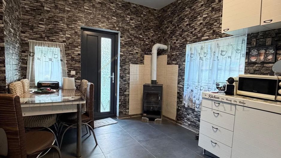 Casă individuală din lemn - Caiuti - Poză 8