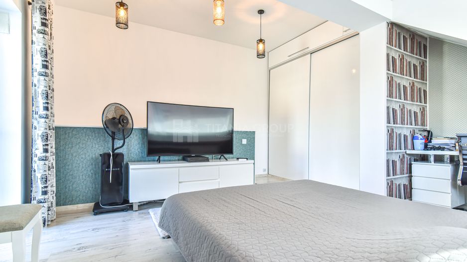 Casa zona centrala, curte individuala - Poză 8