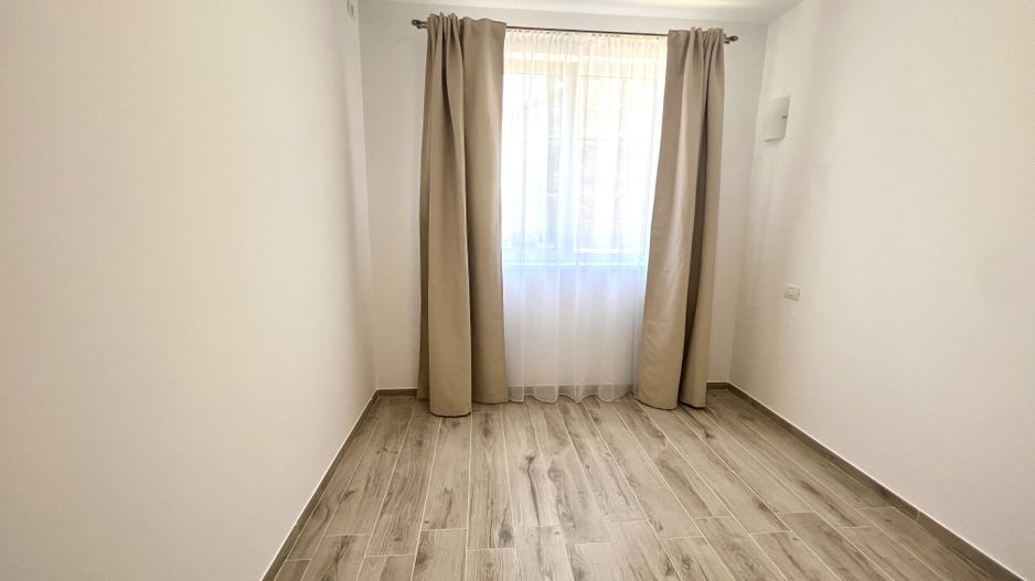APARTAMENT CU LOC DE PARCARE - Poză 6