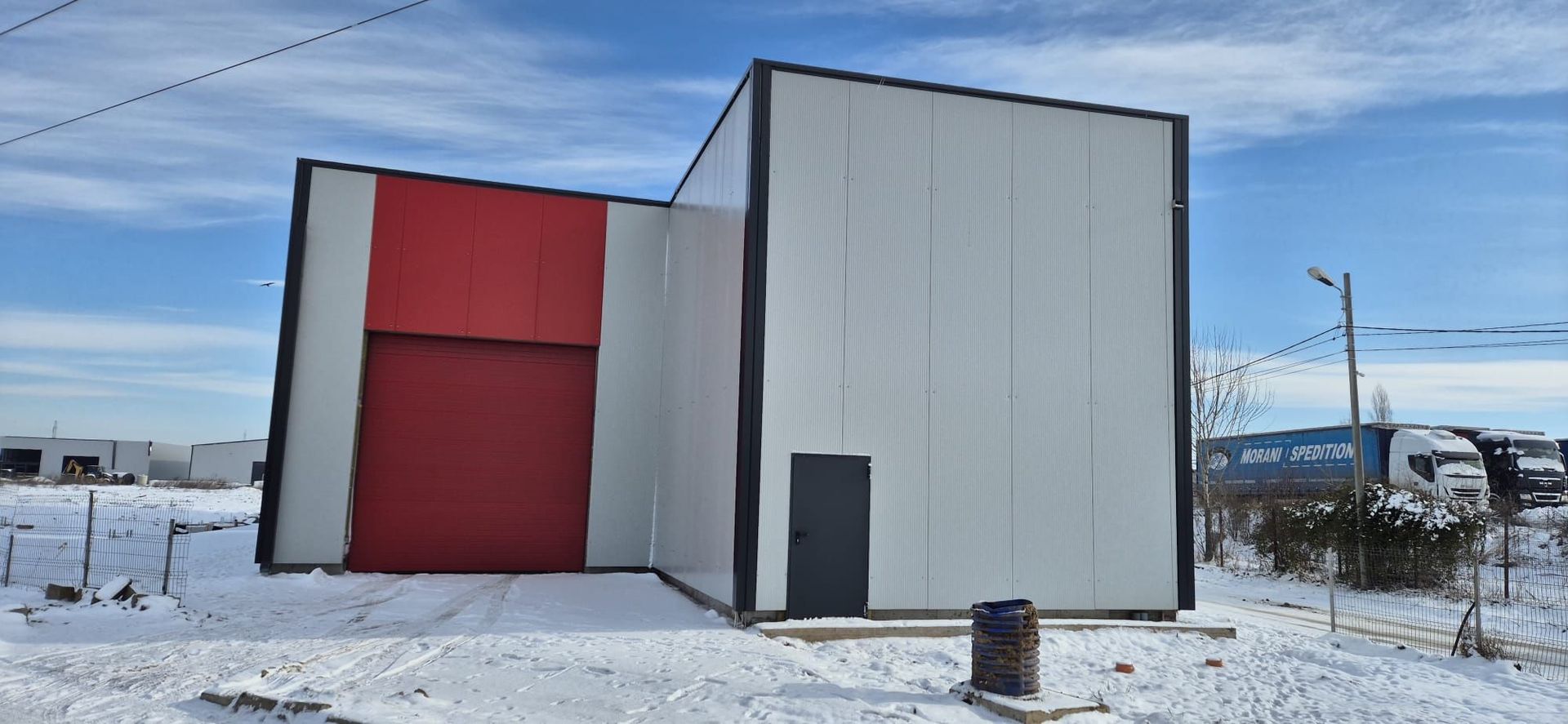 De vanzare hala industriala de 300 mp in Prelungirea Garii Catelu - Poză 4