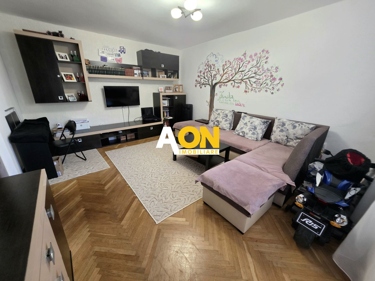 Apartament 2 Camere, Decomandat, Zona Cetate, Etaj 1 - Poză 1