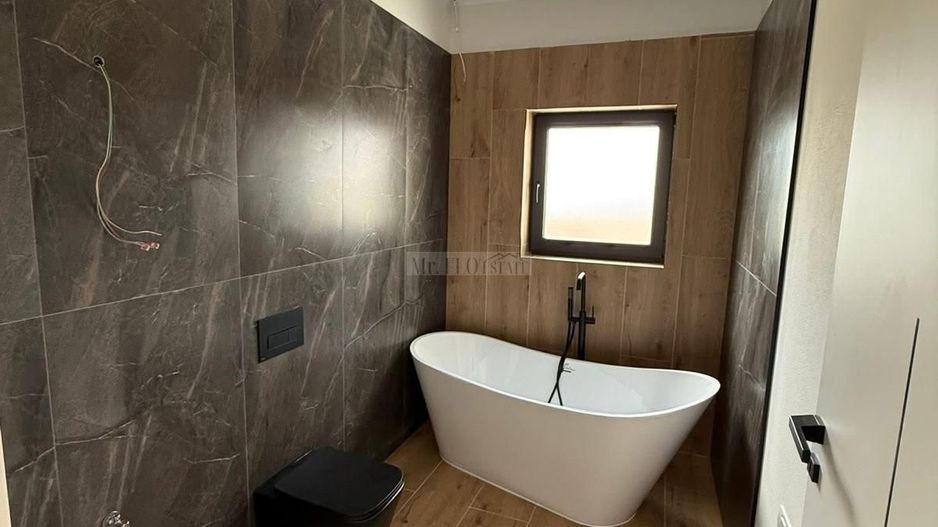 Vand Duplex pe parter 3 camere Mosnita Noua cu Canalizare Comision 0 - Poză 4