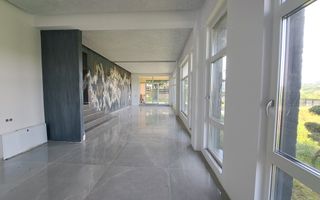 Vilă modernă premium cu piscină interioară, teren 1200 mp și panoramă - Poză 28