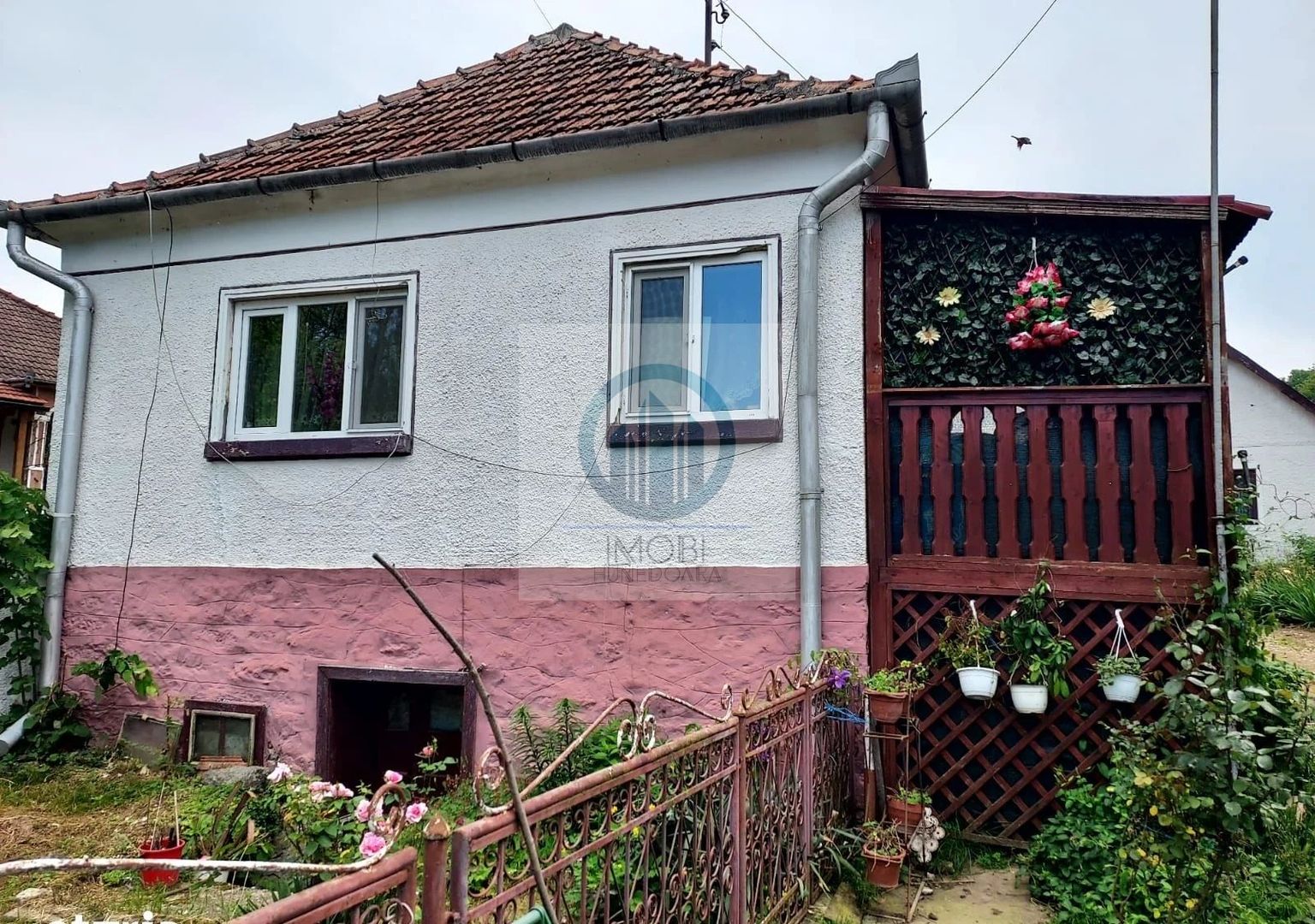 Casa renovata cu teren 7000mp la 19 km de Deva – Sat Nojag, Hunedoara - Poză 2