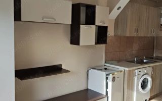 BRASADAS vinde garsonieră situată la etajul 4/ 4 în Micro 17 - Poză 1