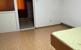 PERS FIZICA vand garsonera Et 1 69000 EURO NEGOCIABIL - Poză 2