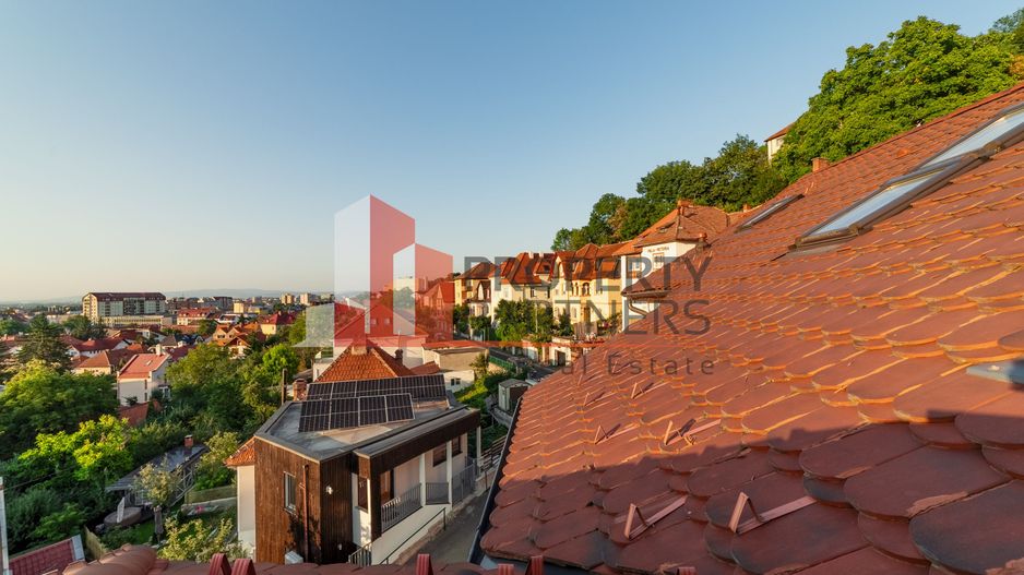 Vilă cu vedere panoramică – Central Brașov - Poză 20