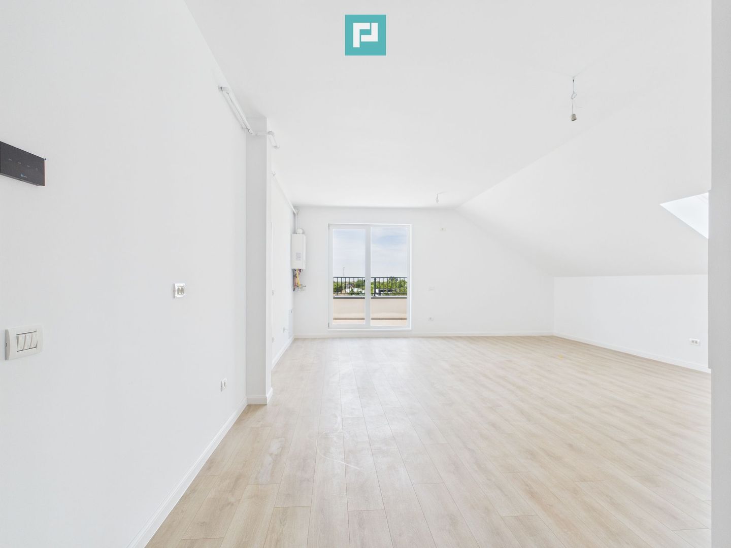 Apartament 3 camere , 2 băi , zona Freidorf - Poză 8