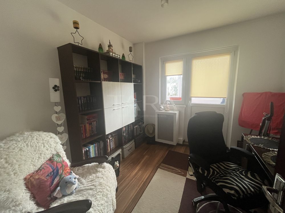 Apartament spațios, complet mobilat, în zonă liniștită - Poză 4