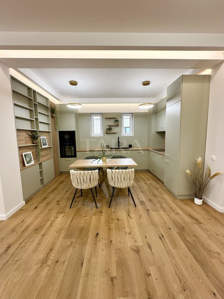 Penthouse de Lux cu 3 Camere și 3 Terase, Florești. - Poză 1