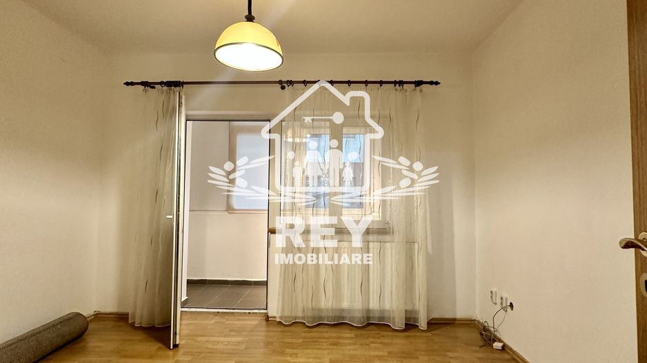 Apartament 4 camere cu garaj zona Strand- V.Aurie - Poză 17