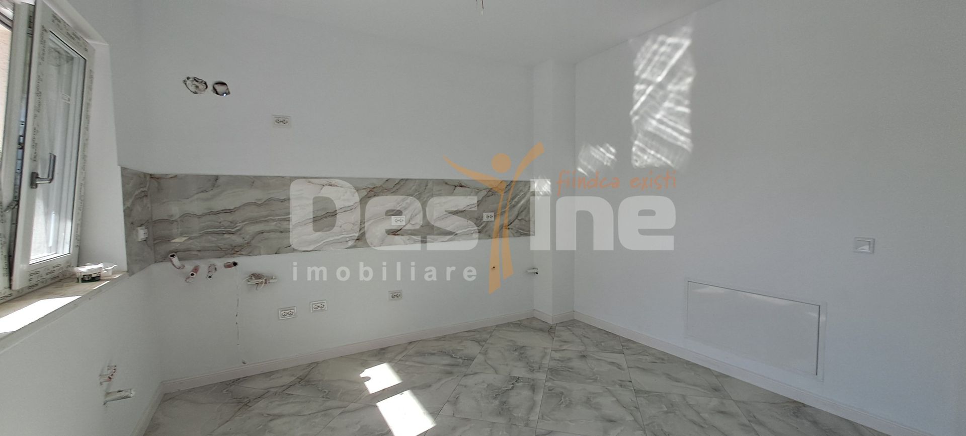 Casă individuală cu 4 camere și teren de 450 mp – Rediu - Poză 14