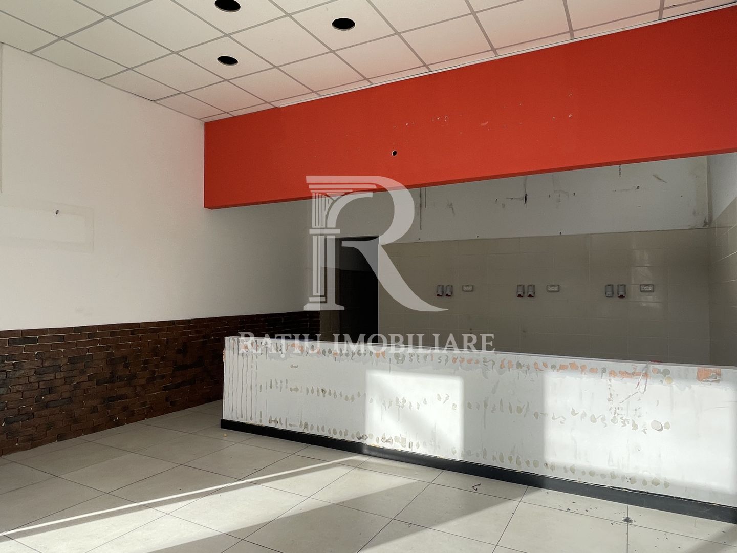 Spațiu comercial central – Aleșd | Ideal investiție | Bihor - Poză 2