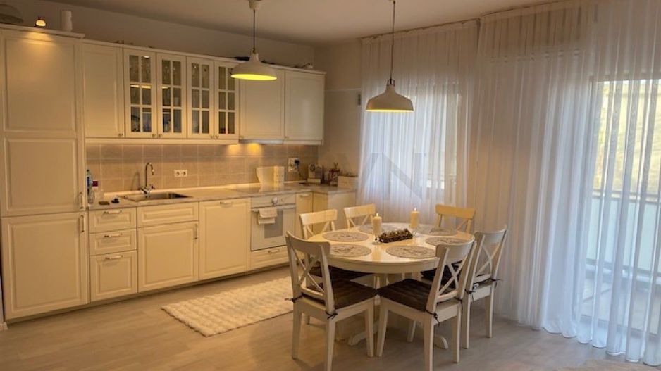 REA1022591 Apartament 3 camere mobilat si utilat - Doamna Ghica Plaza - Poză 6