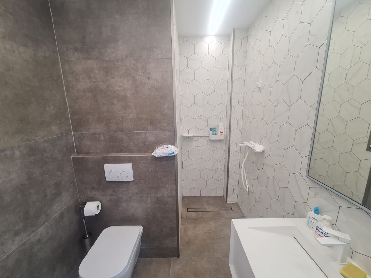 vila indiv-stil medit.,2parcari,curte/centru Popesti-Leordeni - Poză 22