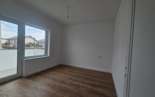 Vila insiruita - Popas Pacurari - Poză 2