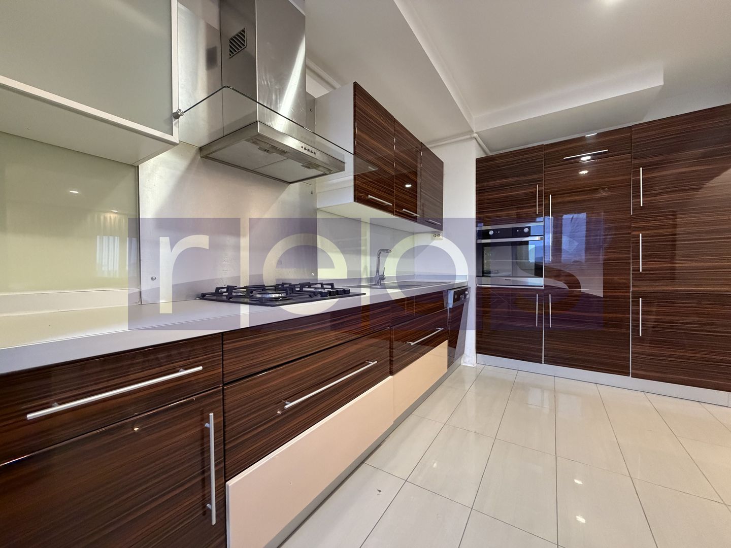 VANZARE 3 CAMERE | LUMINOS | LOC DE PARCARE INCLUS IN PRET | COSMOPOLIS - Poză 5