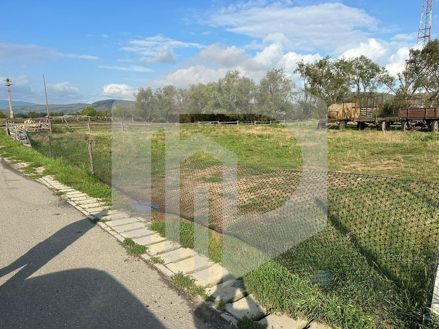 Teren 30x50 | Utilitati | Cristian | Zona de case - Poză 3