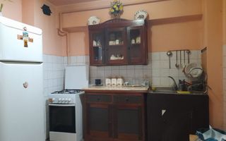 Apartament 4 camere, ultracentral, 90 mp utili, Campina, Prahova - Poză 4