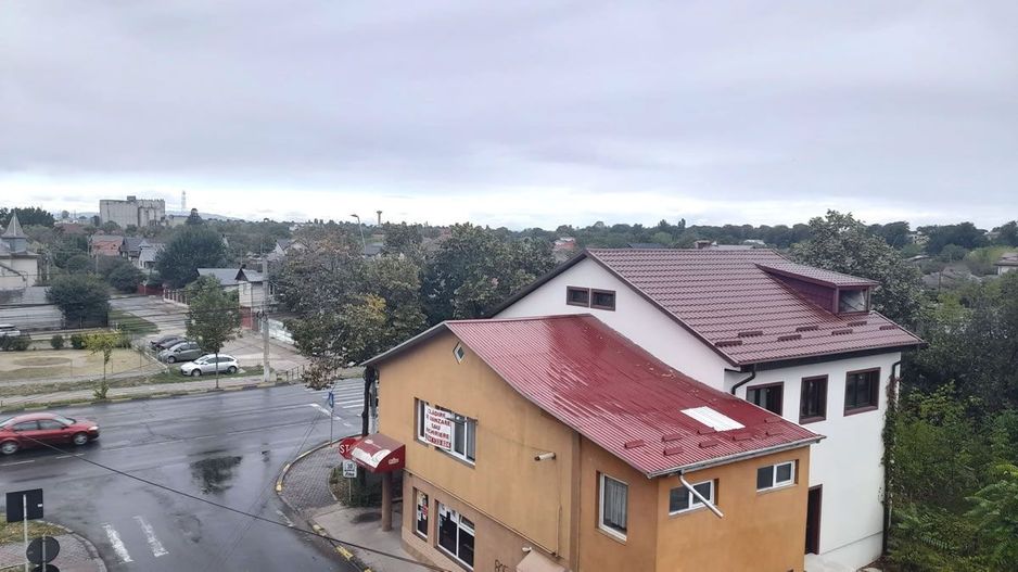 Apartament cu 2 camere, 53 mp, etaj 3 – priveliște deosebită - Poză 11