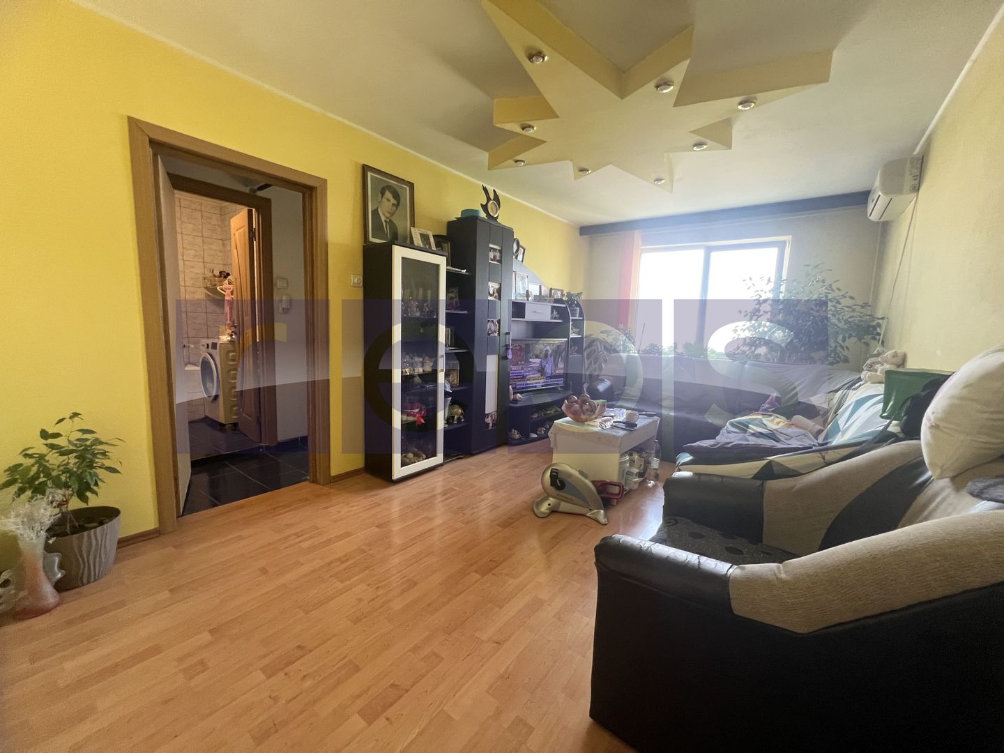 VANZARE 4 CAMERE | ETAJ 8/8 | VEDERE PANORAMICA | ZONA CRANGASI - Poză 1