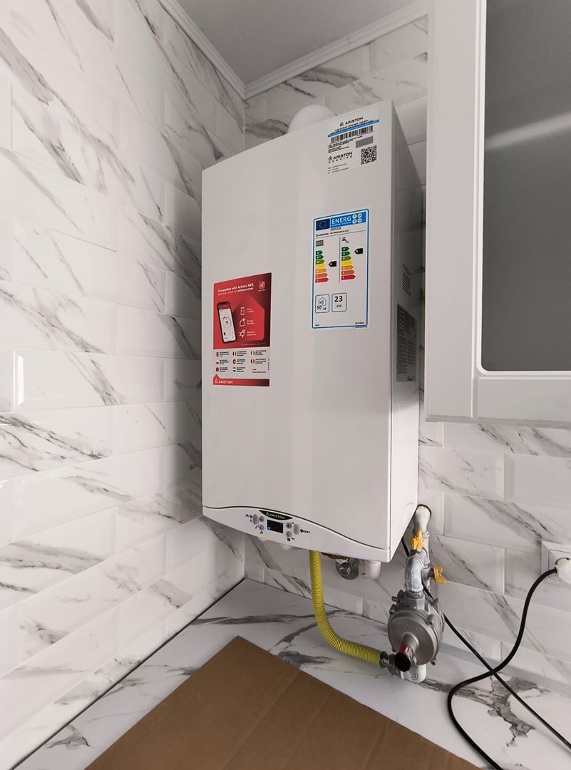 De vanzare casa 2 camere, recent renovata - Zona Domenii-Ion Mihalache - Poză 26