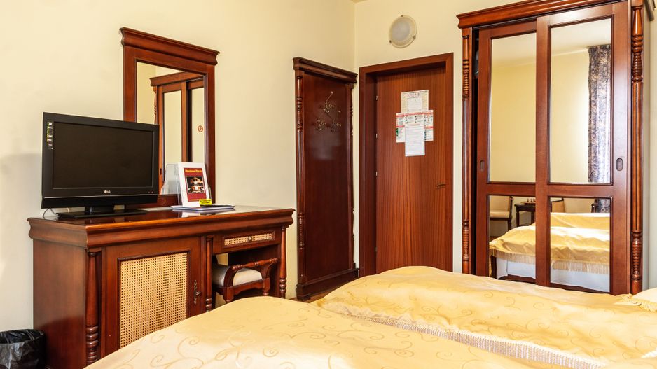 Vila 19 camere pretabila | azil batrani | gradinita | after school - Poză 12